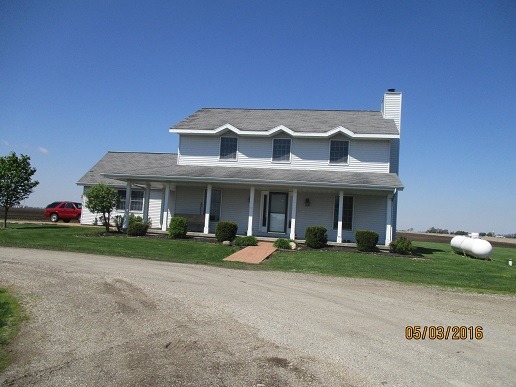 3347 E 18th Rd, Ottawa, IL 61350 photo 2