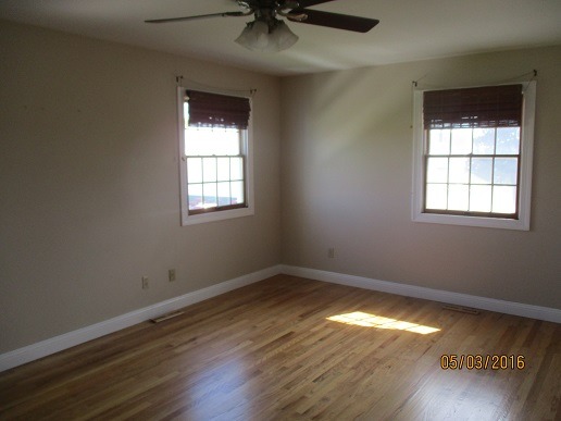 3347 E 18th Rd, Ottawa, IL 61350 photo 13