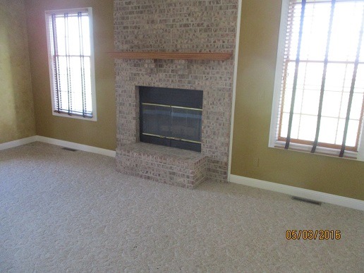 3347 E 18th Rd, Ottawa, IL 61350 photo 3