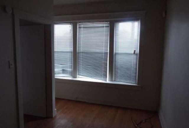 1330 E 72nd Pl, Chicago, IL 60619 photo 11