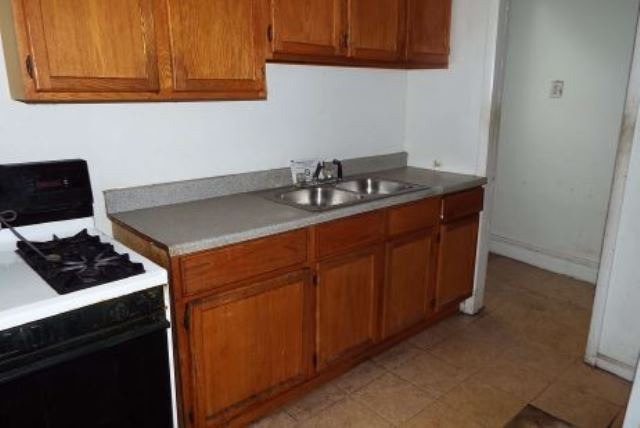 1330 E 72nd Pl, Chicago, IL 60619 photo 17