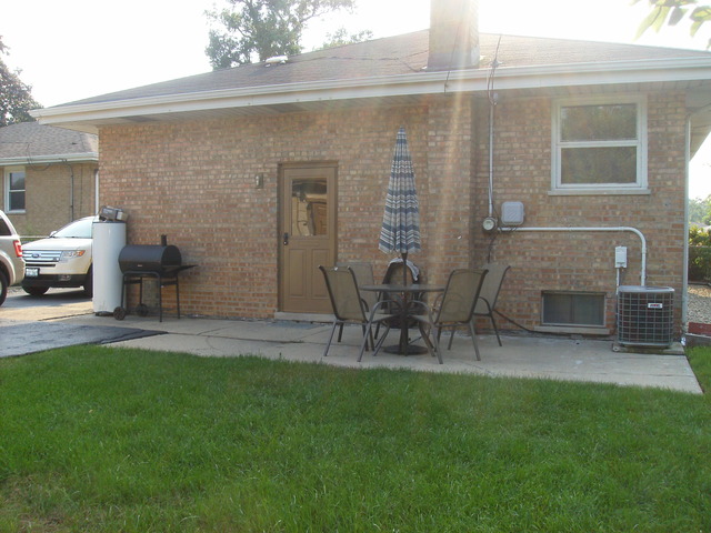 437 Maple Ln, Hillside, IL 60162 photo 17