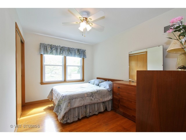 4135 Custer Ave, Lyons, IL 60534 photo 5