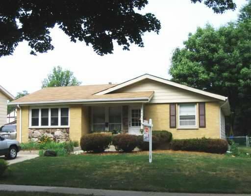 4601 Linden Ln, Rolling Meadows, IL 60008 photo 1