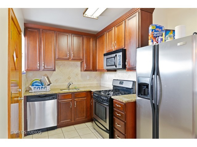 5659 N Artesian Ave #3, Chicago, IL 60659 photo 3