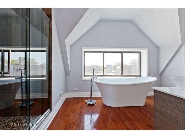 1506 E Marquette Rd, Chicago, IL 60637 photo 7
