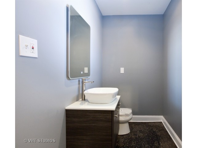 1506 E Marquette Rd, Chicago, IL 60637 photo 13