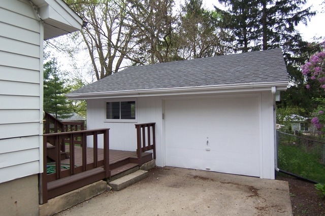 4211 W Ponca St, Mchenry, IL 60050 photo 2