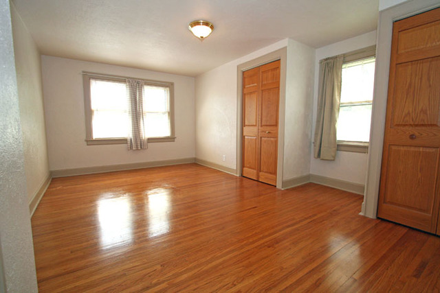 329 Jefferson Ave, Elgin, IL 60120 photo 11