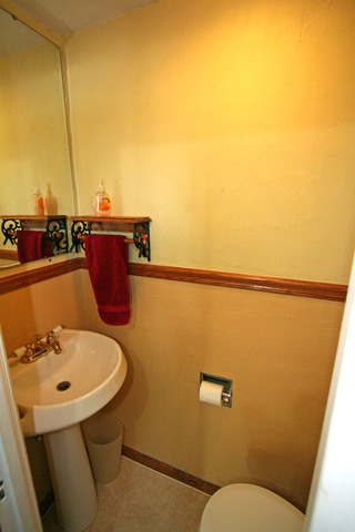 329 Jefferson Ave, Elgin, IL 60120 photo 10