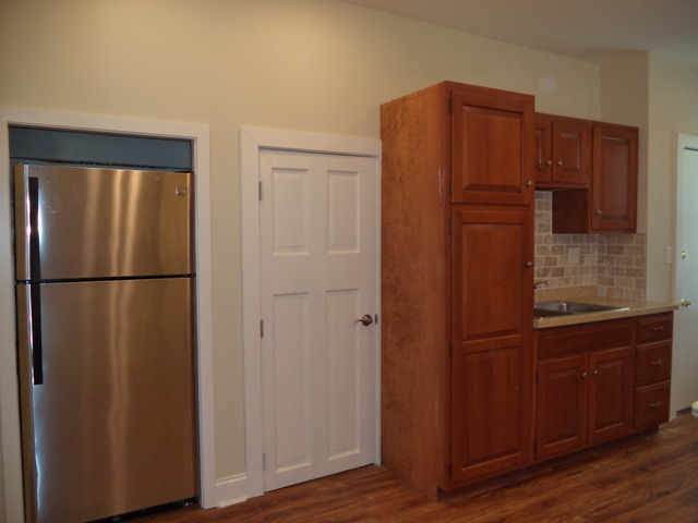 338 Moseley St, Elgin, IL 60123 photo 5