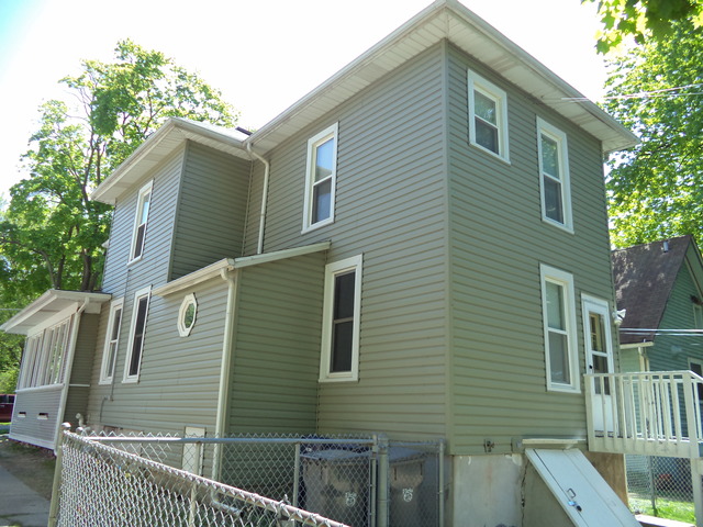 338 Moseley St, Elgin, IL 60123 photo 17