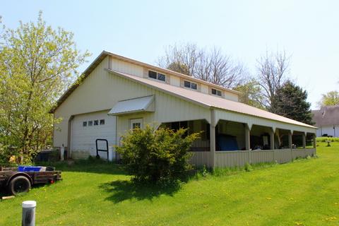 10220 Freeman Rd, Hebron, IL 60034 photo 2