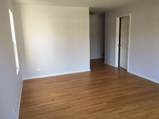 356 N Wolf Rd, Des Plaines, IL 60016 photo 15
