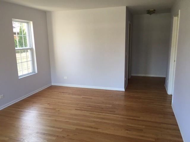356 N Wolf Rd, Des Plaines, IL 60016 photo 14