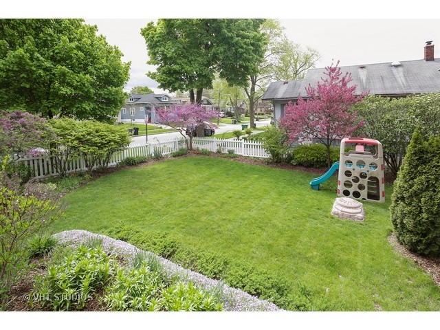 359 Walnut Ave, Elgin, IL 60123 photo 22