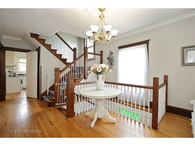 359 Walnut Ave, Elgin, IL 60123 photo 12