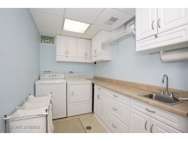 359 Walnut Ave, Elgin, IL 60123 photo 19