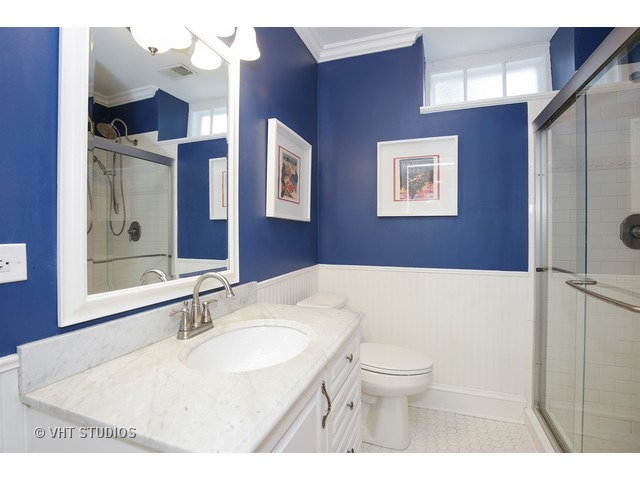 359 Walnut Ave, Elgin, IL 60123 photo 18