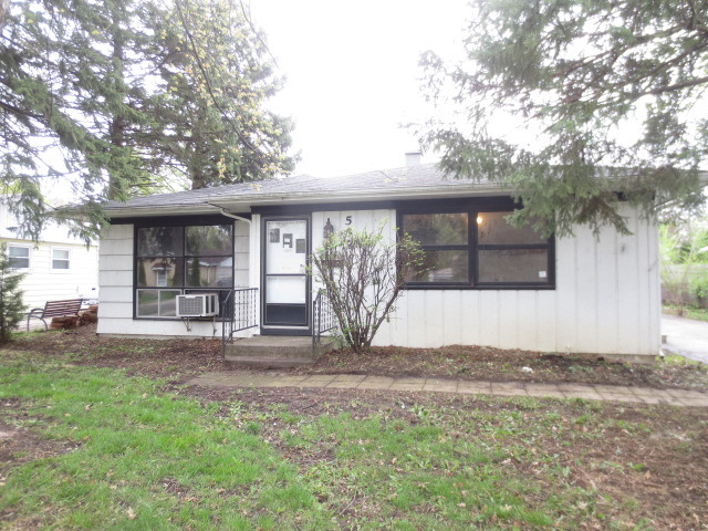 537 Isa Dr, Wheeling, IL 60090 photo 1