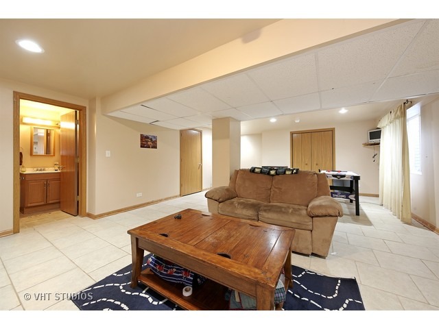 2920 Discovery Dr, Plainfield, IL 60586 photo 11