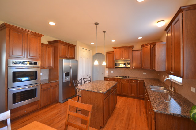 12921 Peppertree Dr, Plainfield, IL 60585 photo 5