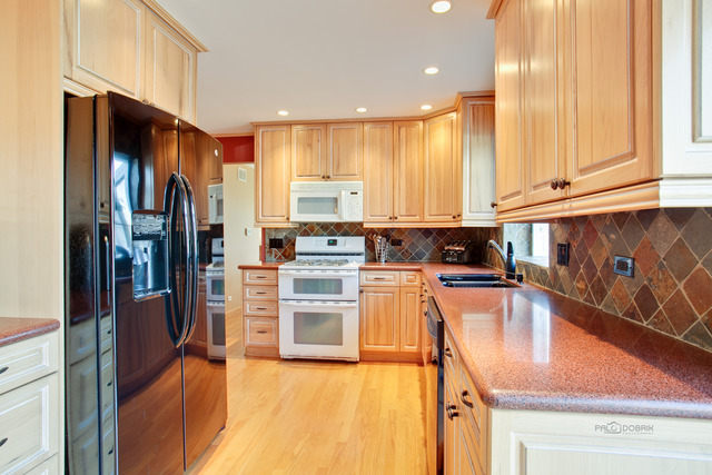 1755 E Cree Ln, Mount Prospect, IL 60056 photo 7