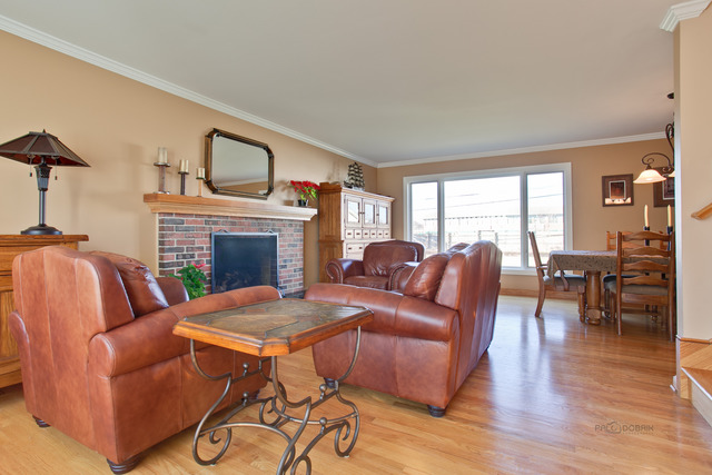 1755 E Cree Ln, Mount Prospect, IL 60056 photo 3