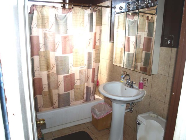 1411 E 67th Pl, Chicago, IL 60637 photo 6