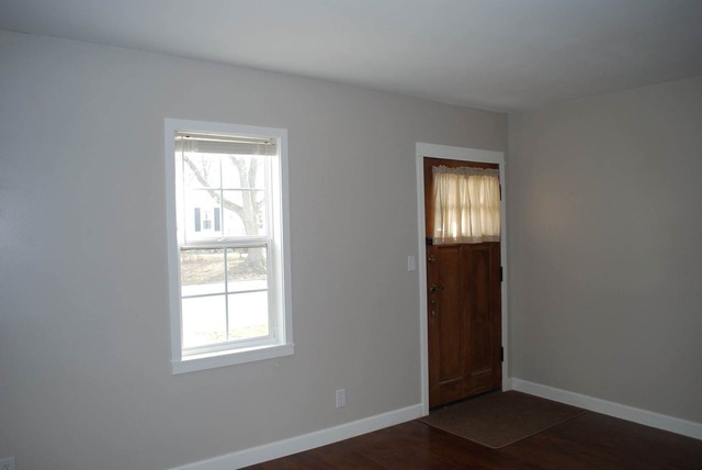 1175 W Wilson Dr, Kankakee, IL 60901 photo 2