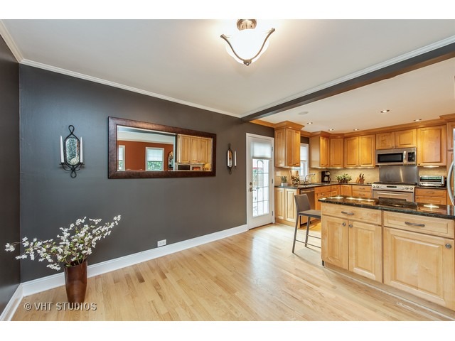 217 Glenview Rd, Glenview, IL 60025 photo 10