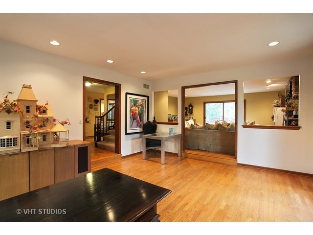 985 Heather Rd, Deerfield, IL 60015 photo 4
