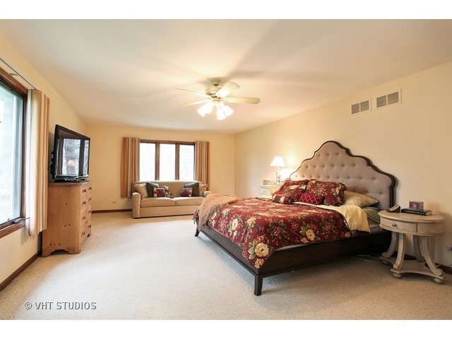 985 Heather Rd, Deerfield, IL 60015 photo 10