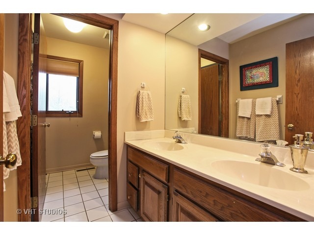 985 Heather Rd, Deerfield, IL 60015 photo 15