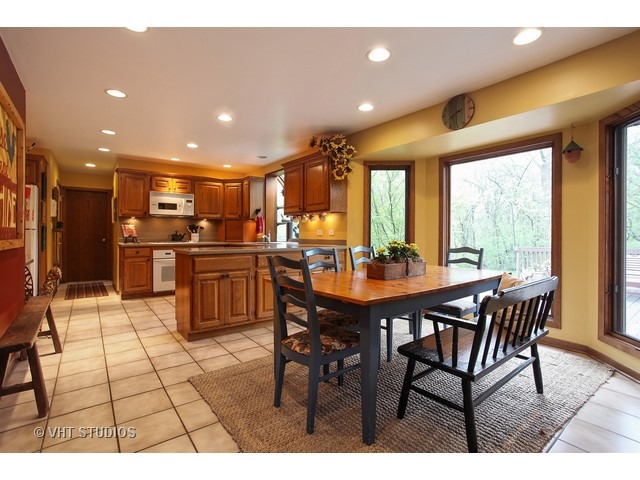 985 Heather Rd, Deerfield, IL 60015 photo 6