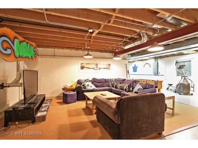 985 Heather Rd, Deerfield, IL 60015 photo 16