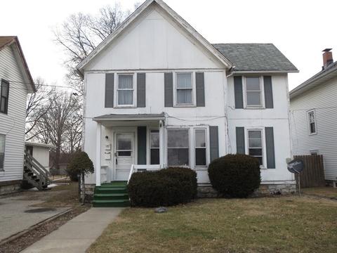 1405 W 1st St, Dixon, IL 61021 photo 1