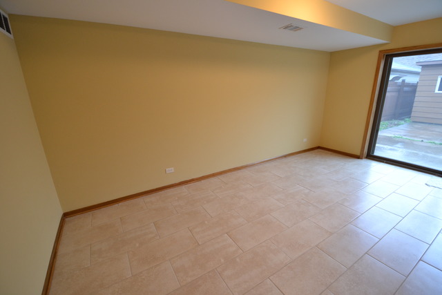3348 S Normal Ave, Chicago, IL 60616 photo 18