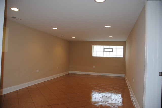 3433 N Nagle Ave, Chicago, IL 60634 photo 13