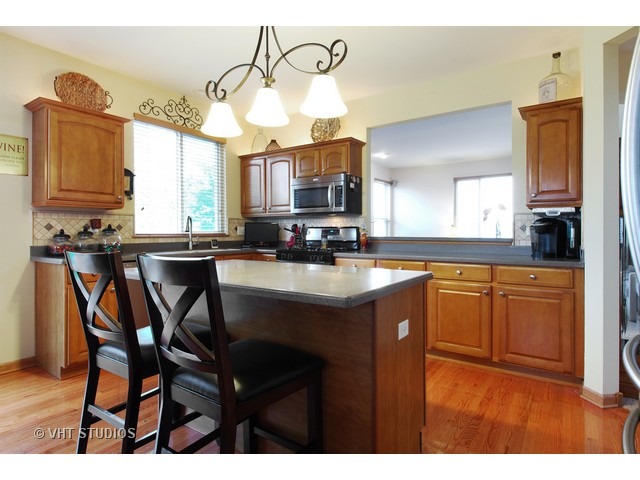 25155 Constitution Ct, Plainfield, IL 60544 photo 5