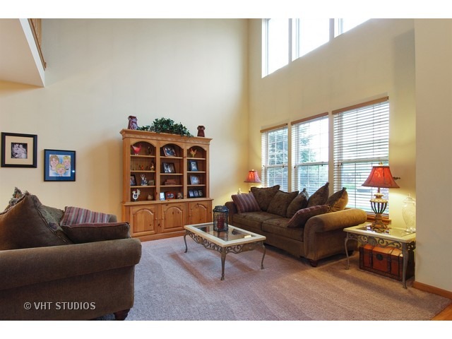 25155 Constitution Ct, Plainfield, IL 60544 photo 2
