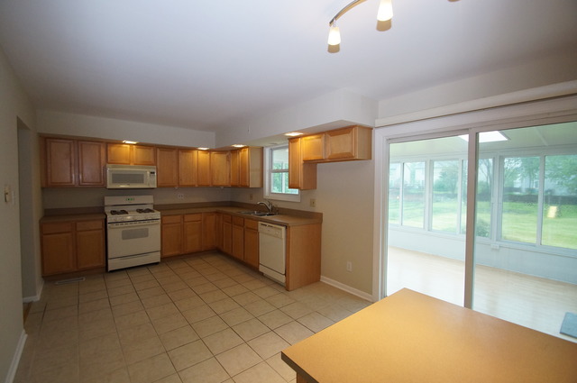 15155 S Michael Dr, Plainfield, IL 60544 photo 8