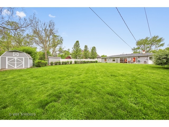 329 Brookside Cir, Wheaton, IL 60187 photo 15