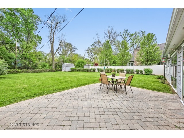 329 Brookside Cir, Wheaton, IL 60187 photo 14