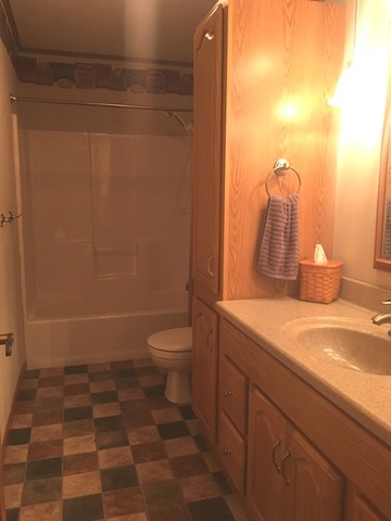 3244 Meadow Trl E, Dekalb, IL 60115 photo 14