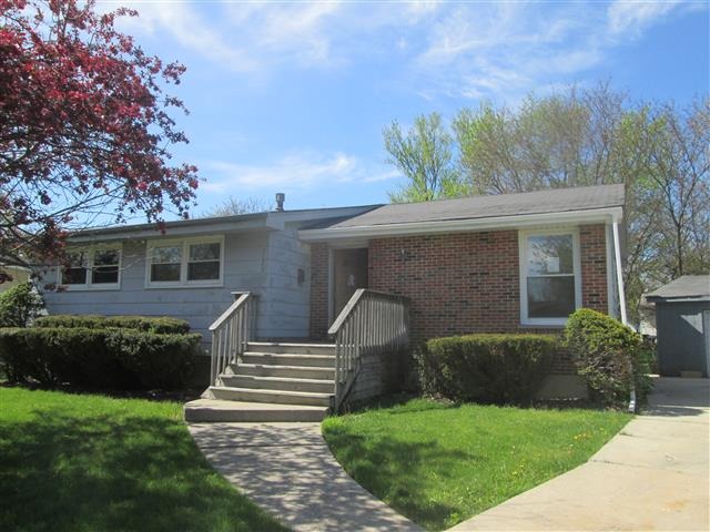 3426 Hickory Ln, Hazel Crest, IL 60429 photo 1