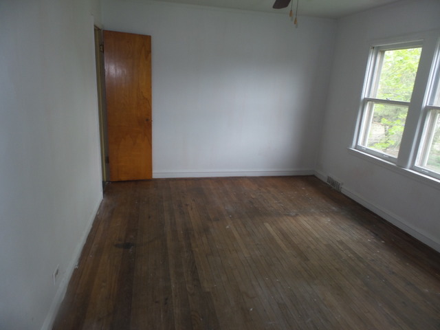 555 E 104th St, Chicago, IL 60628 photo 8
