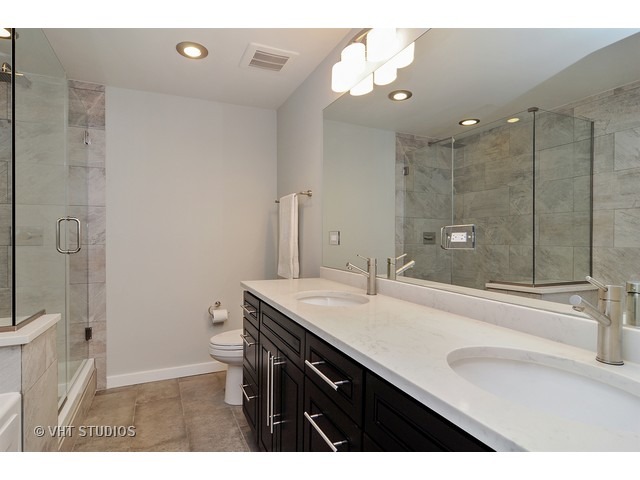 17 N Loomis St #1M, Chicago, IL 60607 photo 8