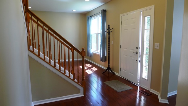 218 Thrush Cir, Lindenhurst, IL 60046 photo 2