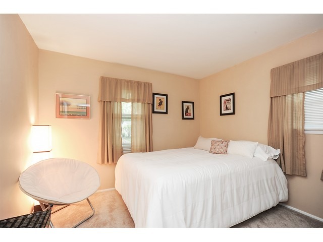 1068 Kenilworth Dr, Wheeling, IL 60090 photo 9